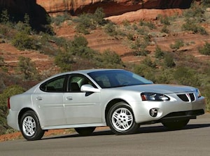 2004 Pontiac Grand Prix GT Sedan 4D