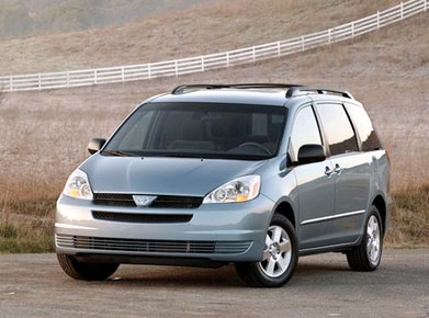 2004 Toyota Sienna Specs & Feature Comparisons | Kelley Blue Book