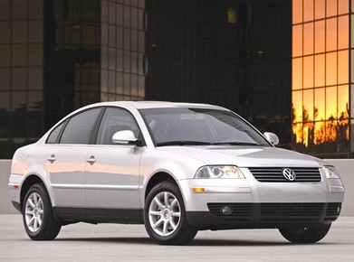 Passat GLS 4Motion Sedan 4D image