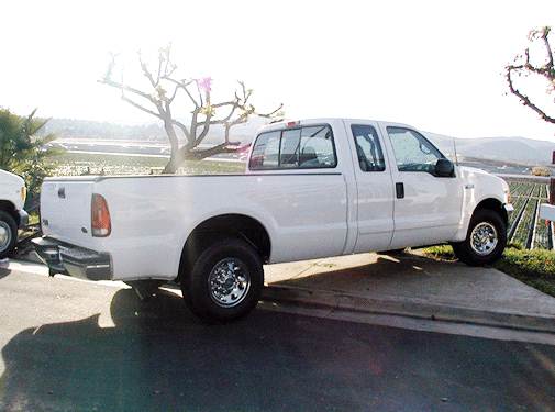 2005 Ford F250 Super Duty Super Cab XLT Pickup 4D 8 ft