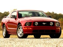 2005 Ford Mustang GT Deluxe Coupe 2D