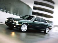 2005 Jaguar XJ XJ8 L Sedan 4D