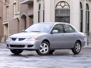 2005 Mitsubishi Lancer ES Sedan 4D