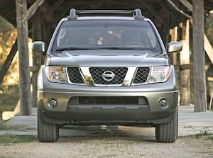 2005 Nissan Frontier Crew Cab SE Pickup 4D 5 ft