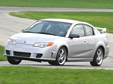 Saturn Ion Red Line Quad Coupe 4D