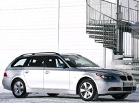 2006 BMW 5 Series 530xi Wagon 4D
