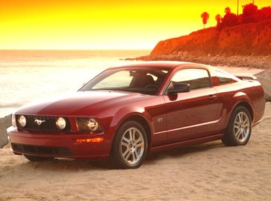 Mustang GT Deluxe Coupe 2D image