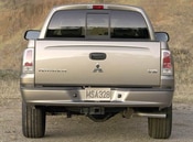 2006 Mitsubishi Raider Double Cab Lifestyle: 2