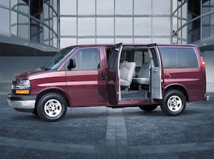 2007 Chevrolet Express 3500 Passenger LT Van 3D