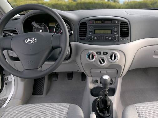 2007 Hyundai Accent Pricing Reviews Ratings Kelley Blue