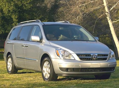 Entourage Limited Minivan 4D image