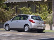 2007 Nissan Versa Lifestyle: 2