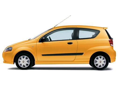 Chevrolet Aveo Features and Specs