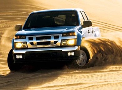 i-370 Crew Cab LS Pickup 4D 5 ft image