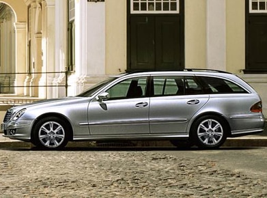 E-Class E 350 4MATIC Wagon 4D image