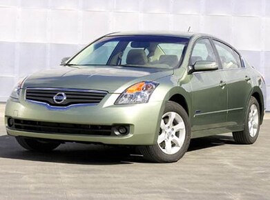 Altima Hybrid Sedan 4D image