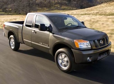 Titan King Cab XE Pickup 4D 8 ft image