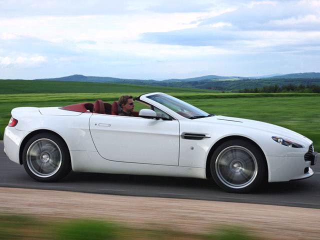 2009 Aston Martin Vantage Roadster 2D