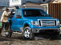 2009 Ford F150 Regular Cab XLT Pickup 2D 6 1/2 ft