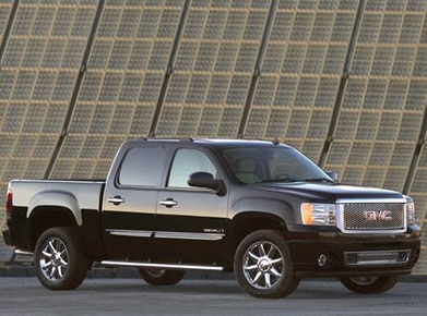 Sierra 1500 Crew Cab Denali Pickup 4D 5 3/4 ft image