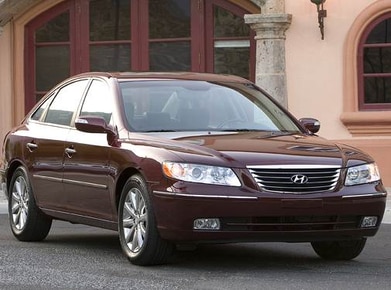 Azera Limited Sedan 4D image