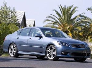 2009 INFINITI M M45 Sedan 4D
