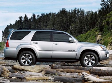 4Runner SR5 Sport Utility 4D image