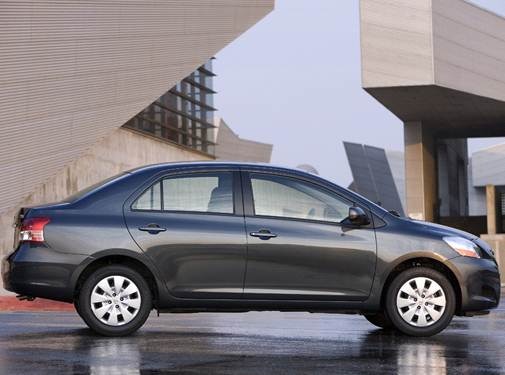 2009 Toyota Yaris Exterior: 0