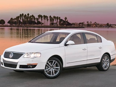 Passat Komfort Sedan 4D image