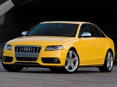 S4 Quattro Sedan 4D image