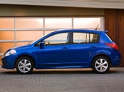 2010 Nissan Versa Lifestyle: 1