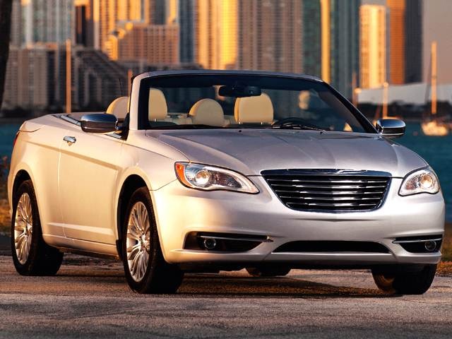 2011 Chrysler 200 Exterior: 0