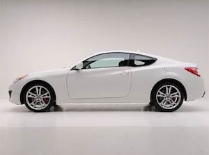 2011 Hyundai Genesis Coupe 2.0T Coupe 2D