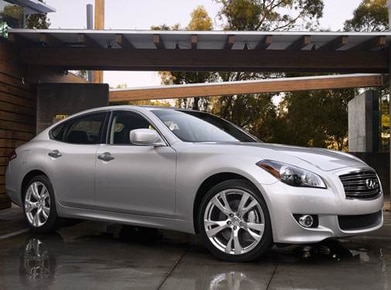M37x Sedan 4D image
