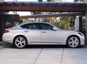 2011 INFINITI M Lifestyle: 1