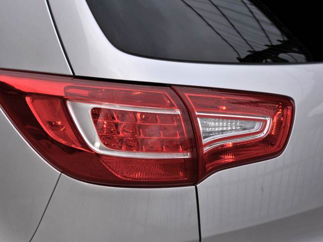 2011 Kia Sportage Lifestyle: 2