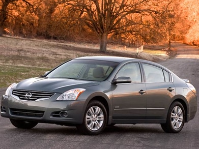 Altima Hybrid Sedan 4D image