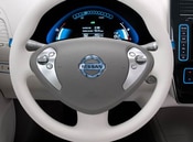 2011 Nissan LEAF Lifestyle: 2