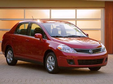 Versa S Sedan 4D image