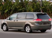 2011 Toyota Sienna Lifestyle: 2