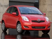 2011 Toyota Yaris Lifestyle: 2