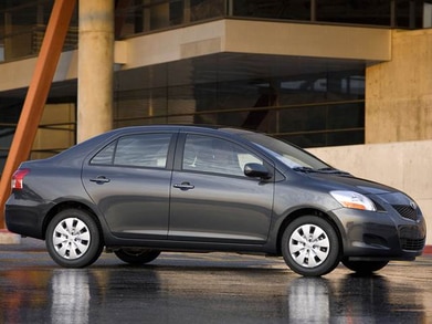Toyota Yaris Sedan 4D