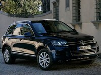 2011 Volkswagen Touareg Hybrid Sport Utility 4D