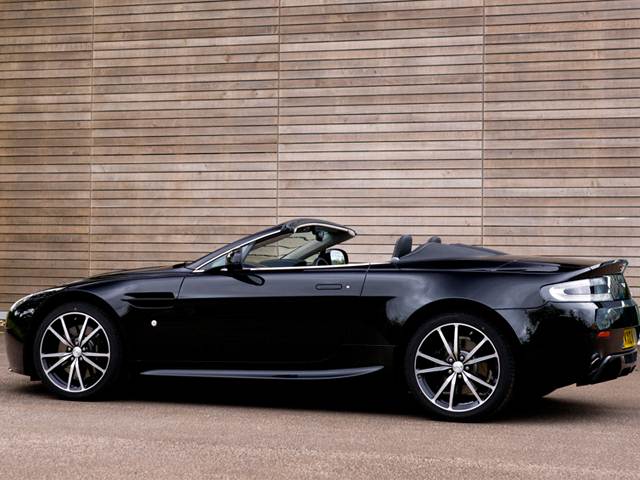 2012 Aston Martin Vantage Lifestyle: 1