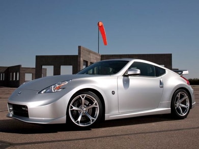 370Z NISMO Coupe 2D image