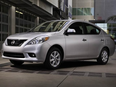 Versa S Sedan 4D image