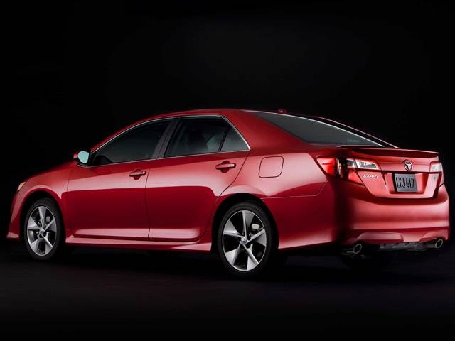Đánh giá Toyota Camry 2012 cũ Xe hạng D giá hạng B liệu có còn ngon