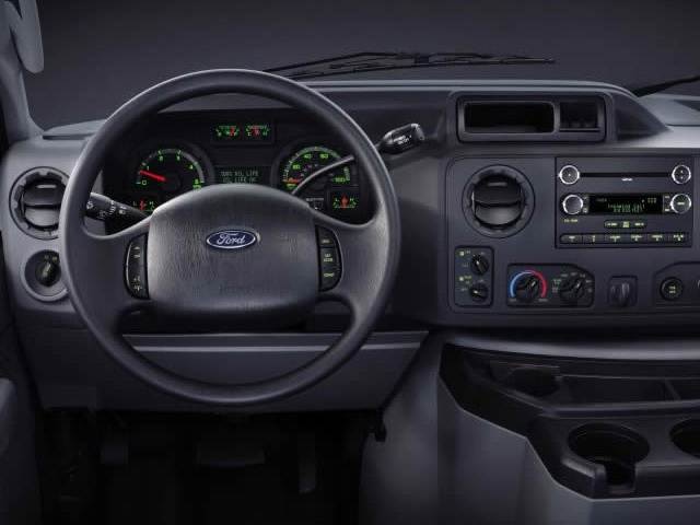 2016 ford e350 passenger van