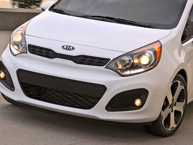 Used 14 Kia Rio Lx Hatchback 4d Prices Kelley Blue Book