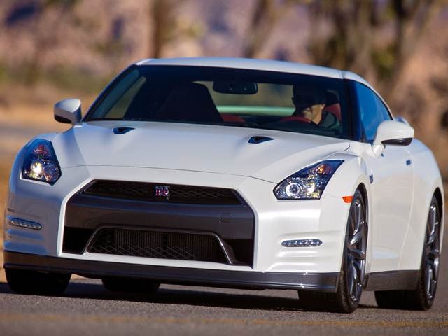 Used 14 Nissan Gt R Premium Coupe 2d Prices Kelley Blue Book